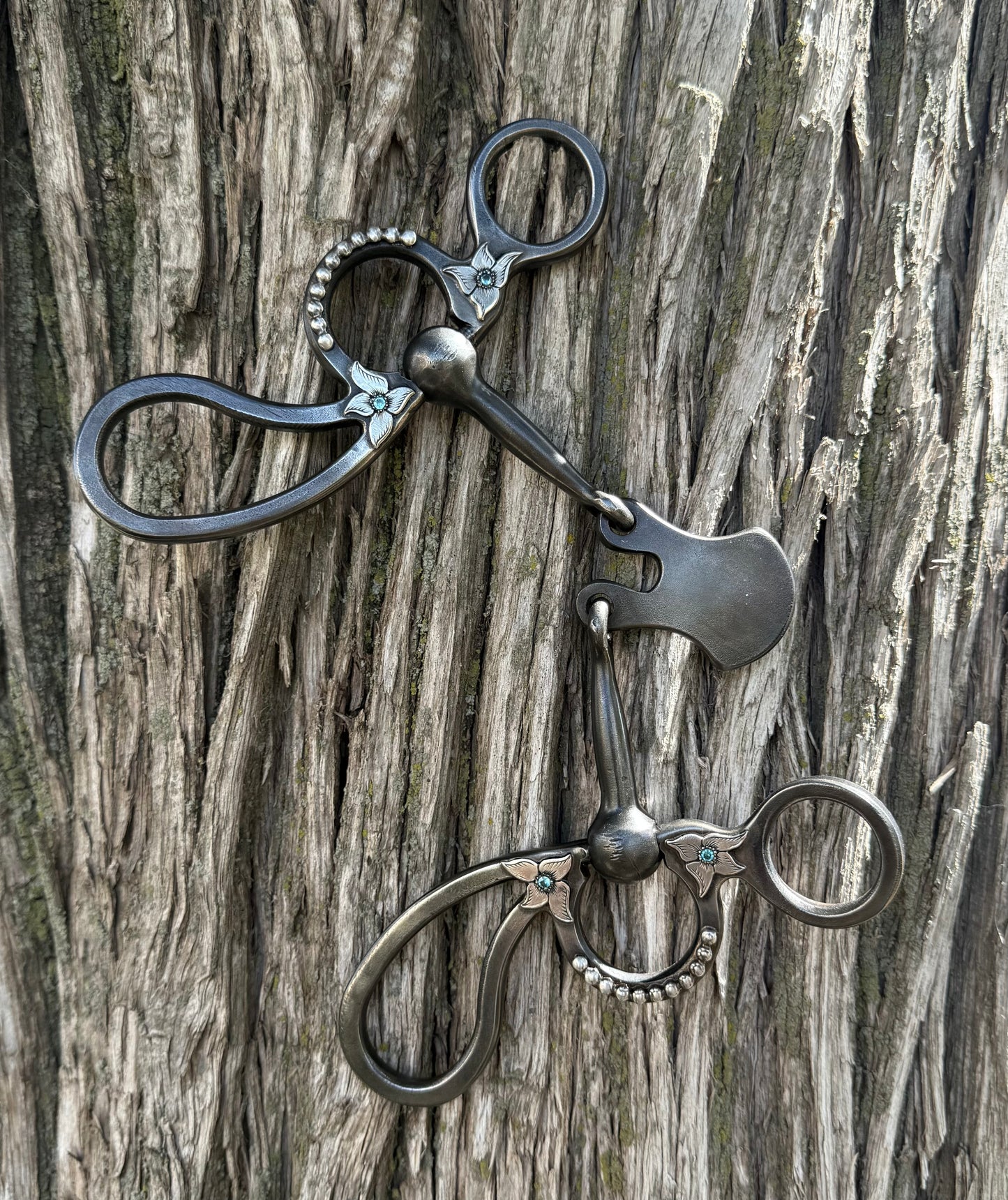 Argentine shank bit with floating spade bit