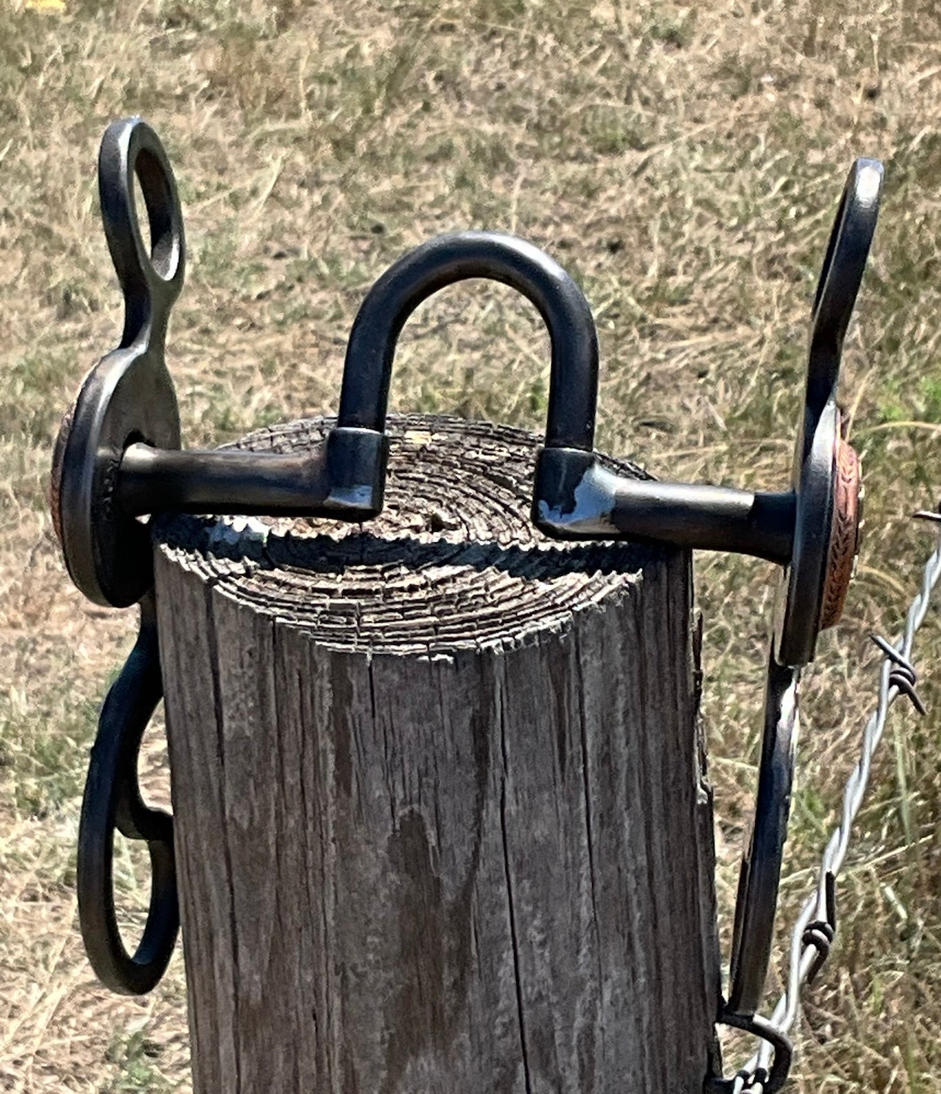 Concho calvary shank with copper concho and silver overlay