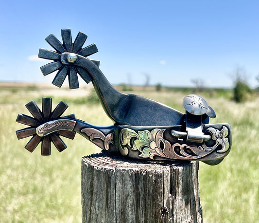 Single mounted spurs with 10 point rowels