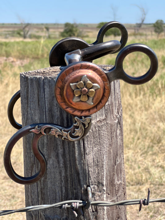 Concho calvary shank with copper concho and silver overlay